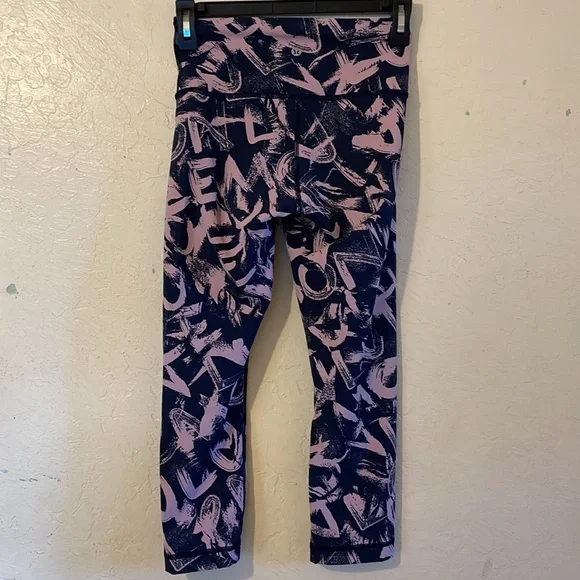 Lululemon cropped leggings - Picture 6 of 9